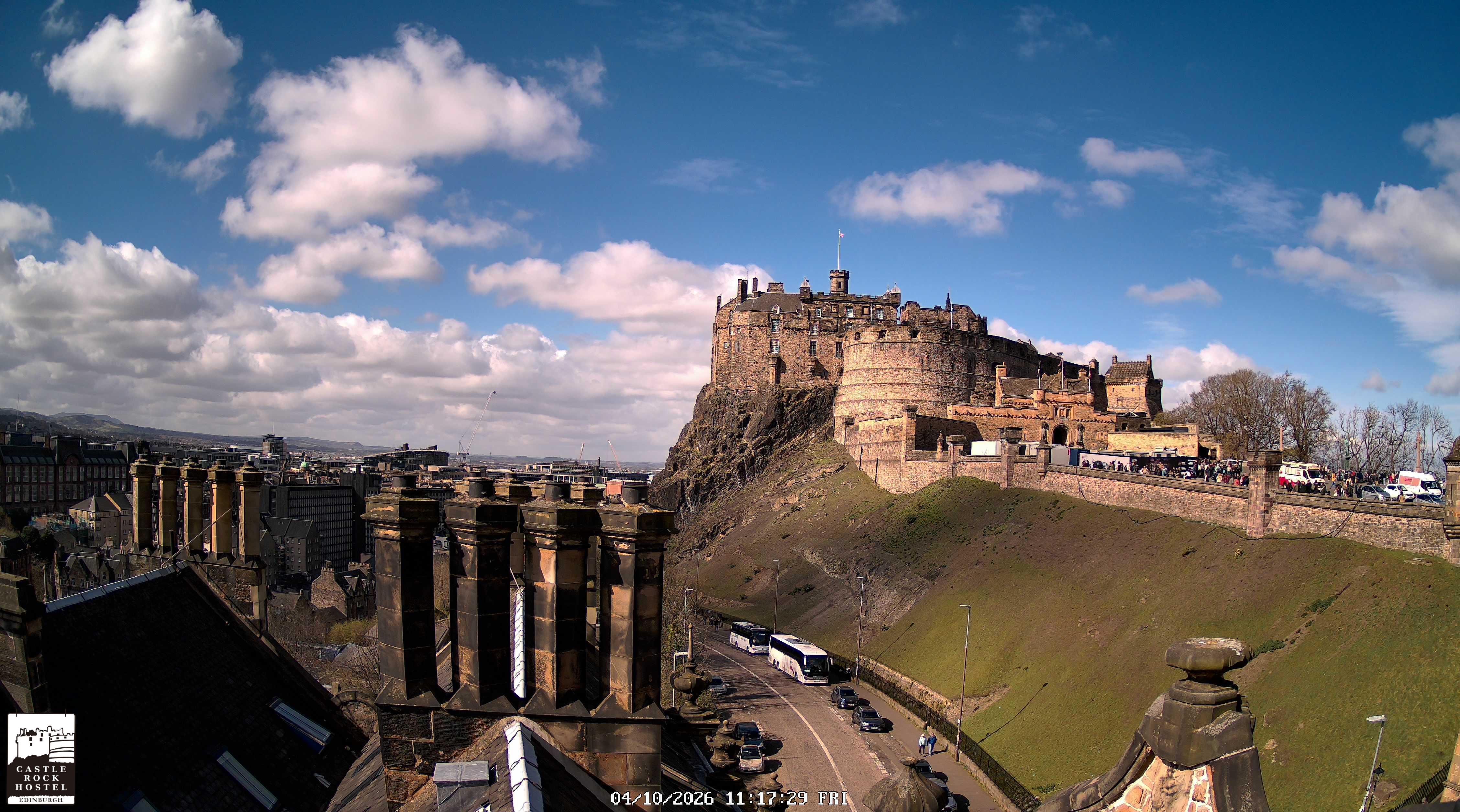 Live view of Edinburgh Castle from Castle Rock Hostel